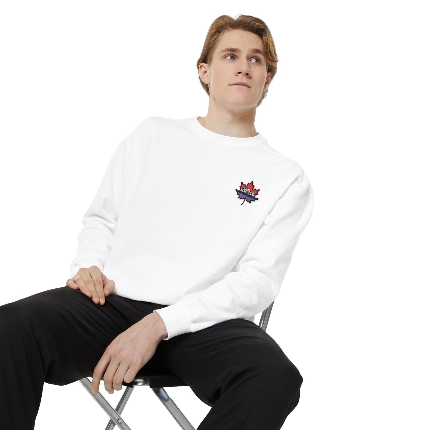 Unisex Garment-Dyed Sweatshirt -Leaf Embroidery Cozy Top for All Occasions